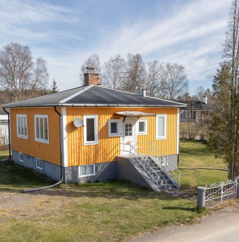  Einfamilienhaus Kleine renovierte Villa in M�rlunda
